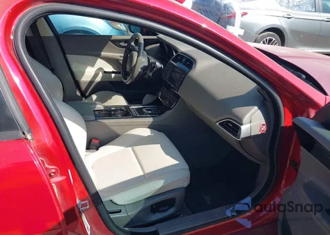 2017 Jaguar Xe 25T Premium from USA, damaged, VIN SAJAD4BG6HA973823